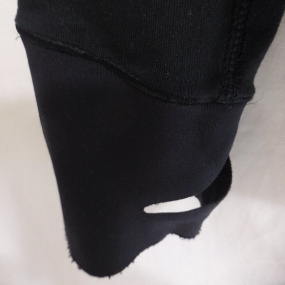 UNDER ARMOUR RUN, small, partial zip front jacket - Picture 3 of 9